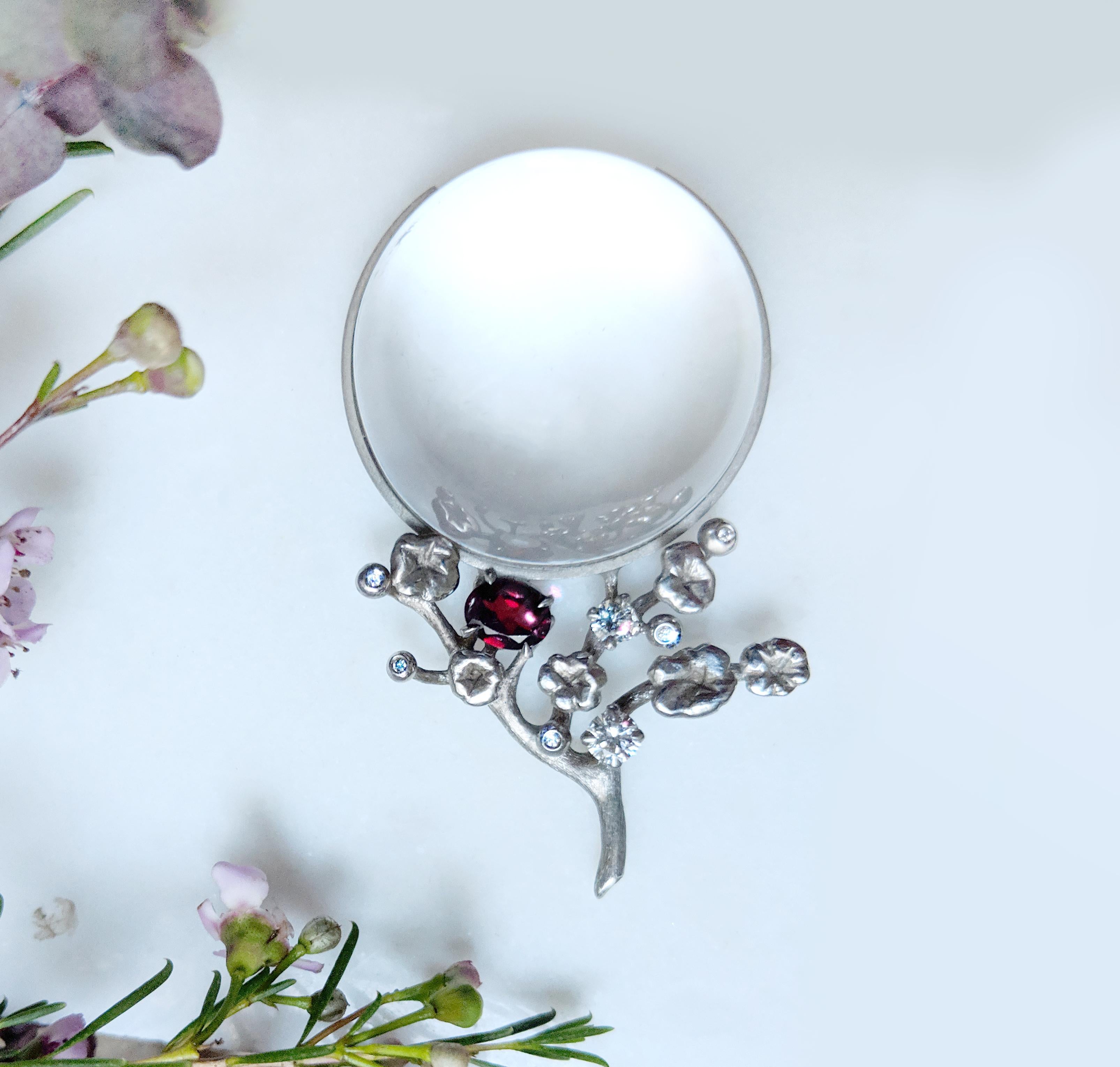 White Gold Moon Pendant Necklace with Rubellite and One Carat Diamonds  For Sale 1