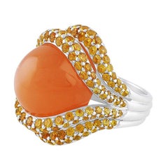 18 Karat White Gold Moonstone Ring