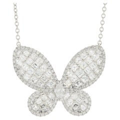 18 Karat White Gold Mosaic Set Diamond Butterfly Necklace 18 Karat White Gold Mosaic Set Diamond Butterfly Necklace