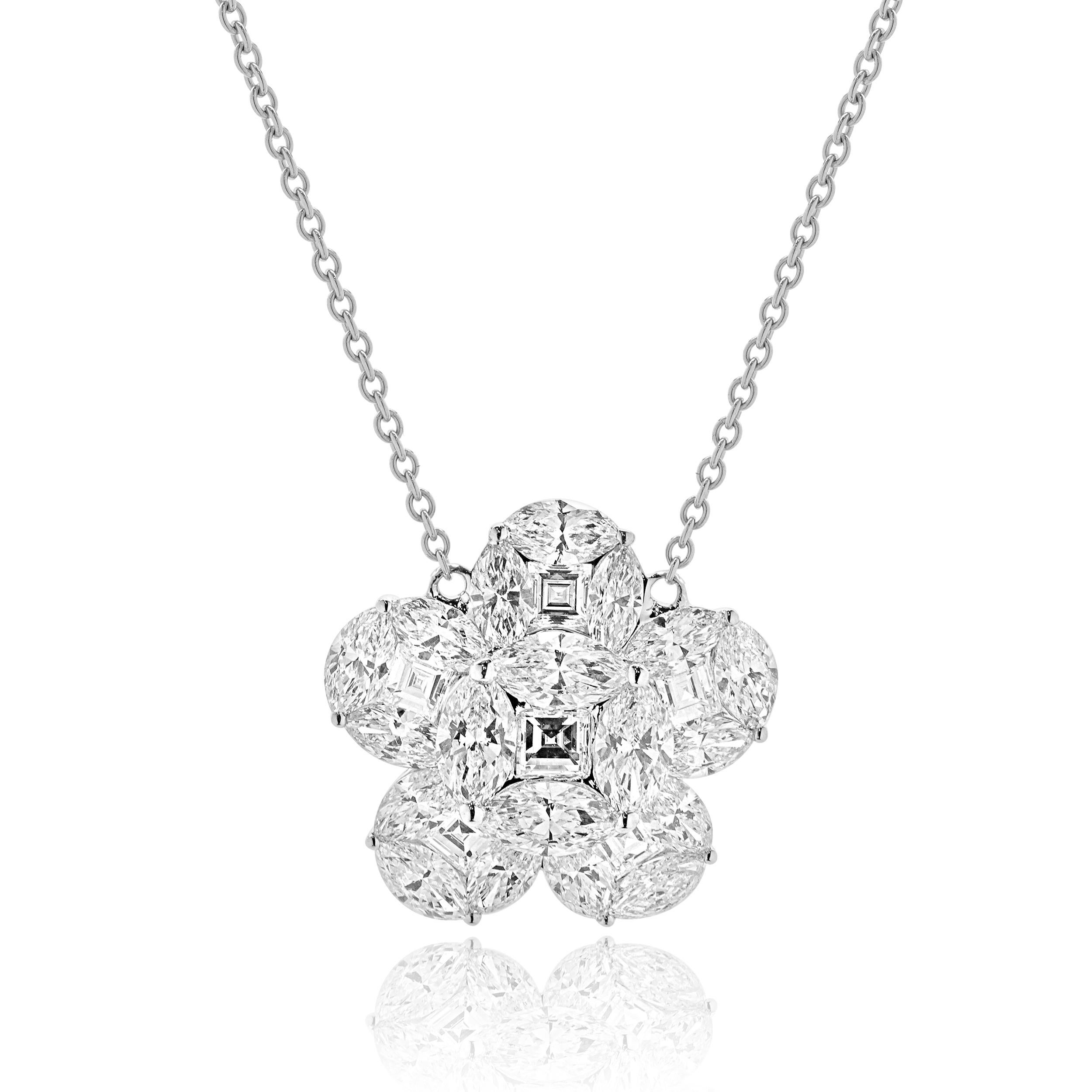 Designer: design personalizzato
Materiale: oro bianco 18 carati
Diamante: 6 tagli Asscher = 0,88cttw
Colore:  G / H.
Chiarezza: VS2-SI1
Diamante: 19 marquise tagliate = 3,85cttw
Colore: G / H.
Chiarezza: VS2-SI1
Dimensioni: la collana misura 18