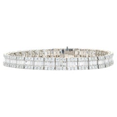 18 Karat White Gold Mosaic Set Diamond Inline Bracelet