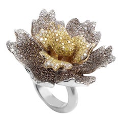 18 Karat White Gold Multi-Gold Brown and Yellow Diamond Flower Ring CRR7932
