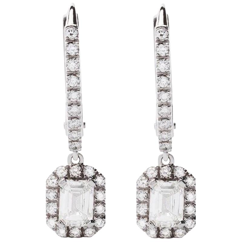 18 Karat White Gold Mye Pave Diamond Drop Hoop Earrings im Angebot