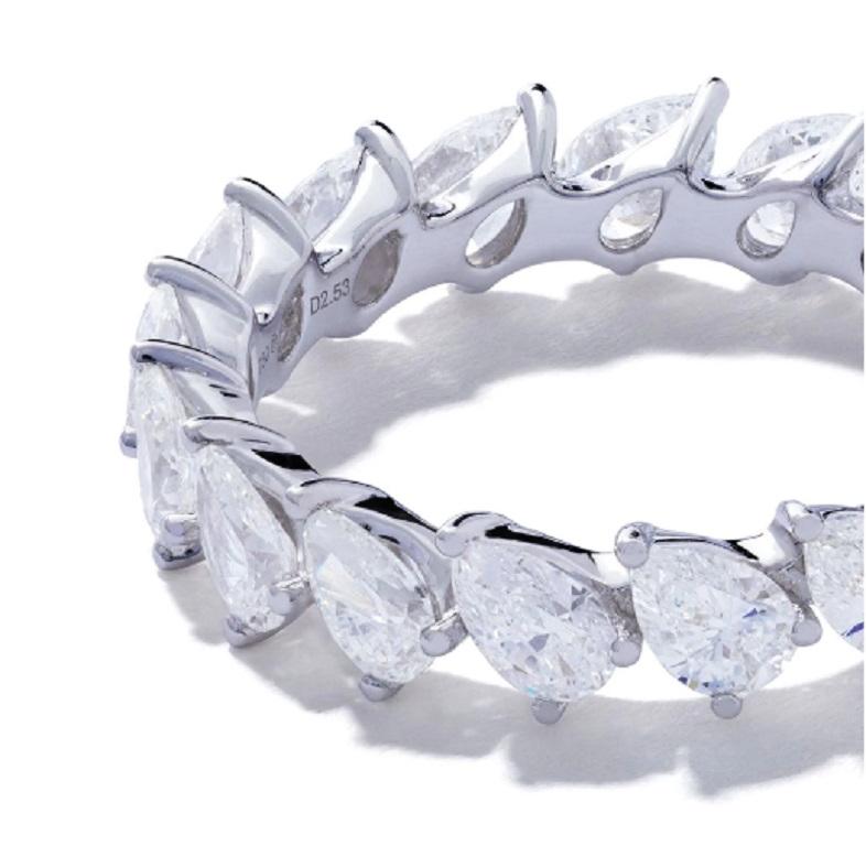 18 Karat White Gold Mye Pear Diamond Eternity Ring In New Condition For Sale In Hong Kong, HK