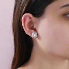 18 Karat White Gold Natural 0.68 Ct SI/H Brilliant Diamond Halo Stud Earrings