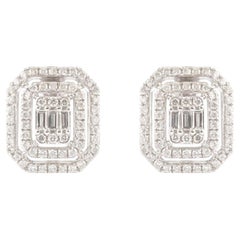 18 Karat White Gold Natural 0.68 Ct SI/H Brilliant Diamond Halo Stud Earrings