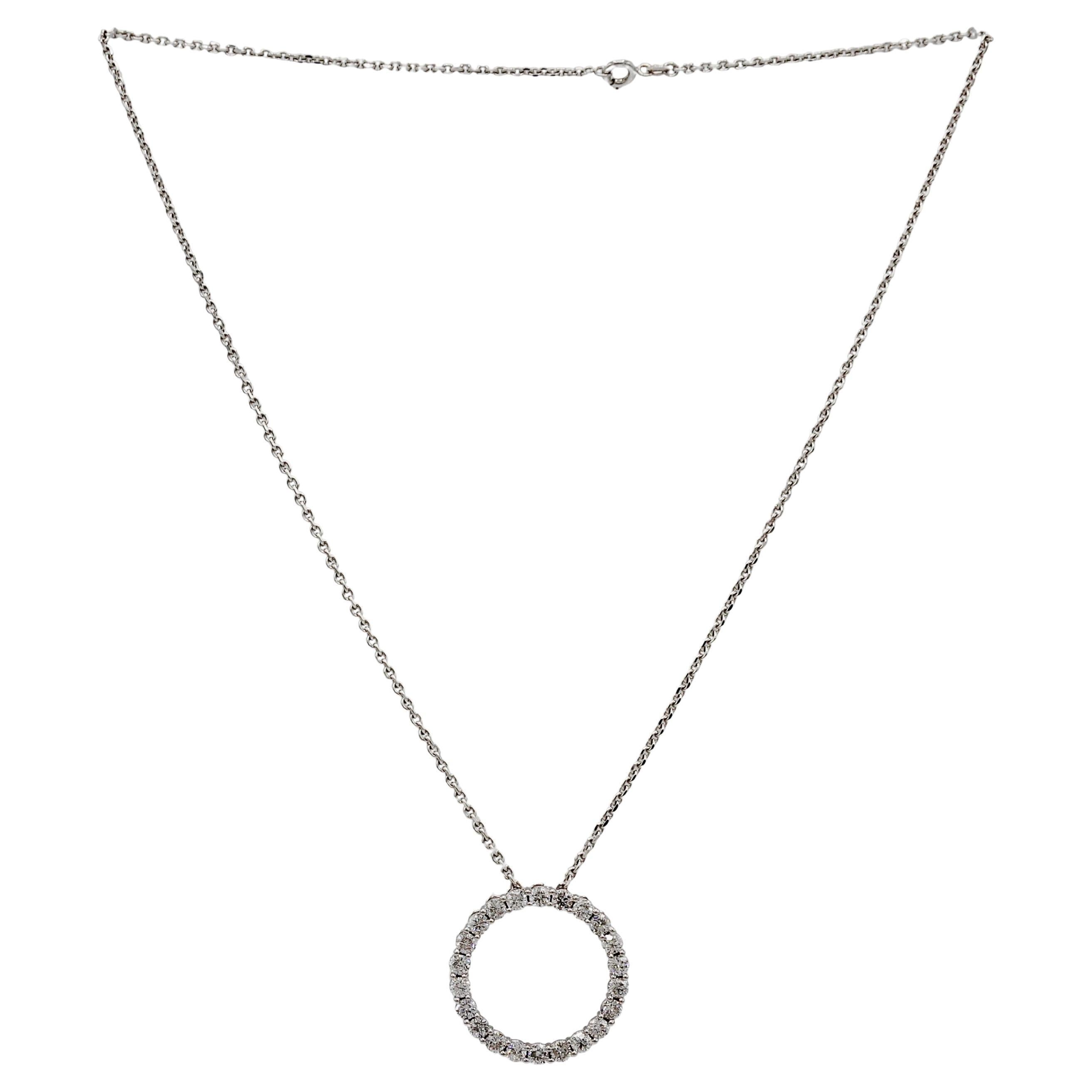 Collier en or blanc 18 carats avec pendentif en forme de cercle en diamant rond de 4,00 carats Nature Pour femmes en vente
