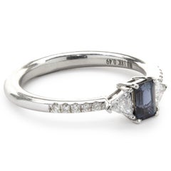 18 Karat White Gold Natural Alexandrite and Diamond Ring