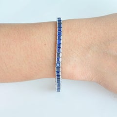 18 Karat White Gold Natural Blue Sapphire Square Tennis Line Bracelet