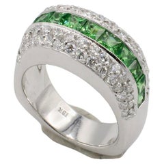 18 Karat White Gold Natural Diamond & Demantoid Green Garnet Dome Band Ring