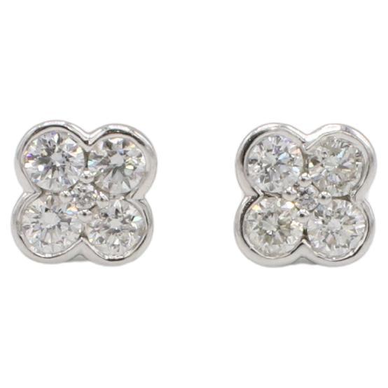 Orecchini a grappolo con diamante naturale in oro bianco 18 kt. in vendita