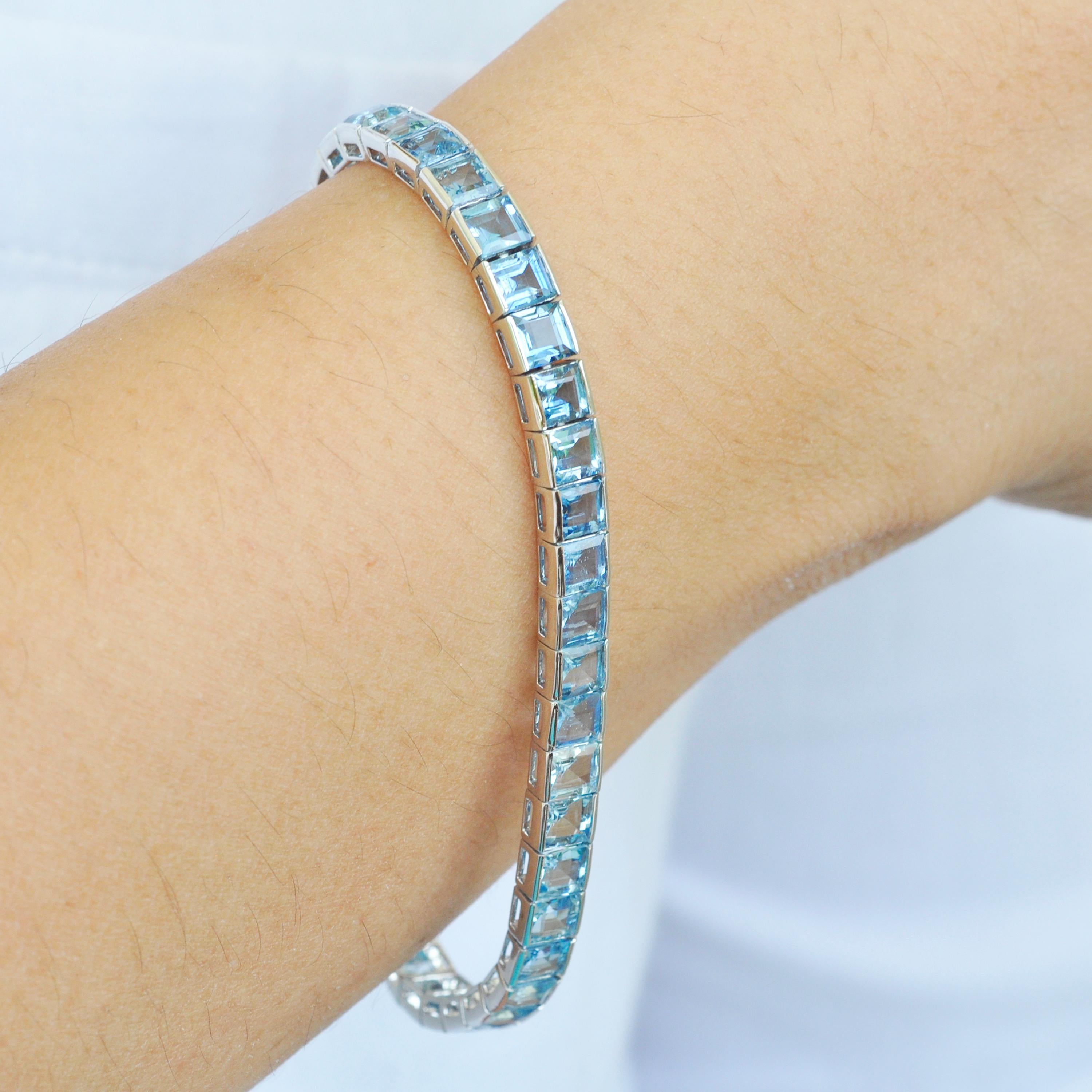 Quadratisches Aquamarin-Tennisarmband aus 18 Karat Weißgold mit natürlichem Farbverlauf 8