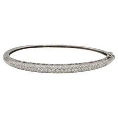 18 Karat White Gold Natural Pavé Diamond Hinged Bangle Bracelet
