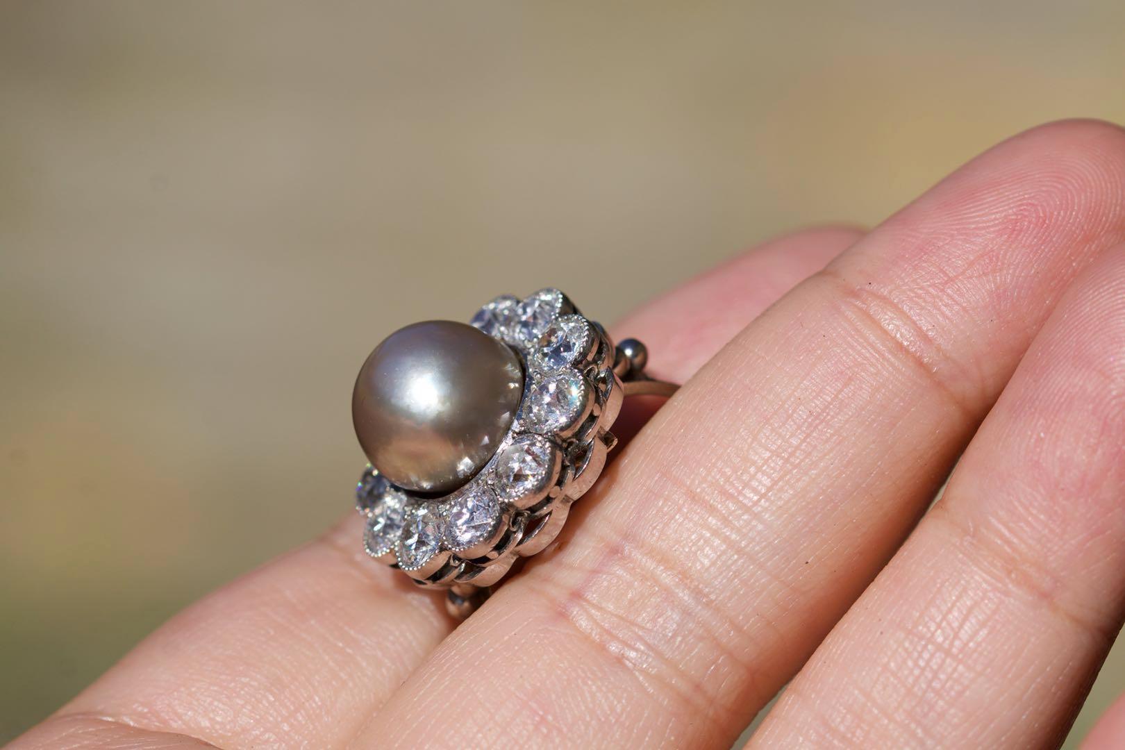 Natural Pearl and Diamond 18 Karat White Gold Ring 5