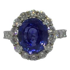 18 Karat White Gold Natural Sapphire and Diamond Ring 6.37 Carat