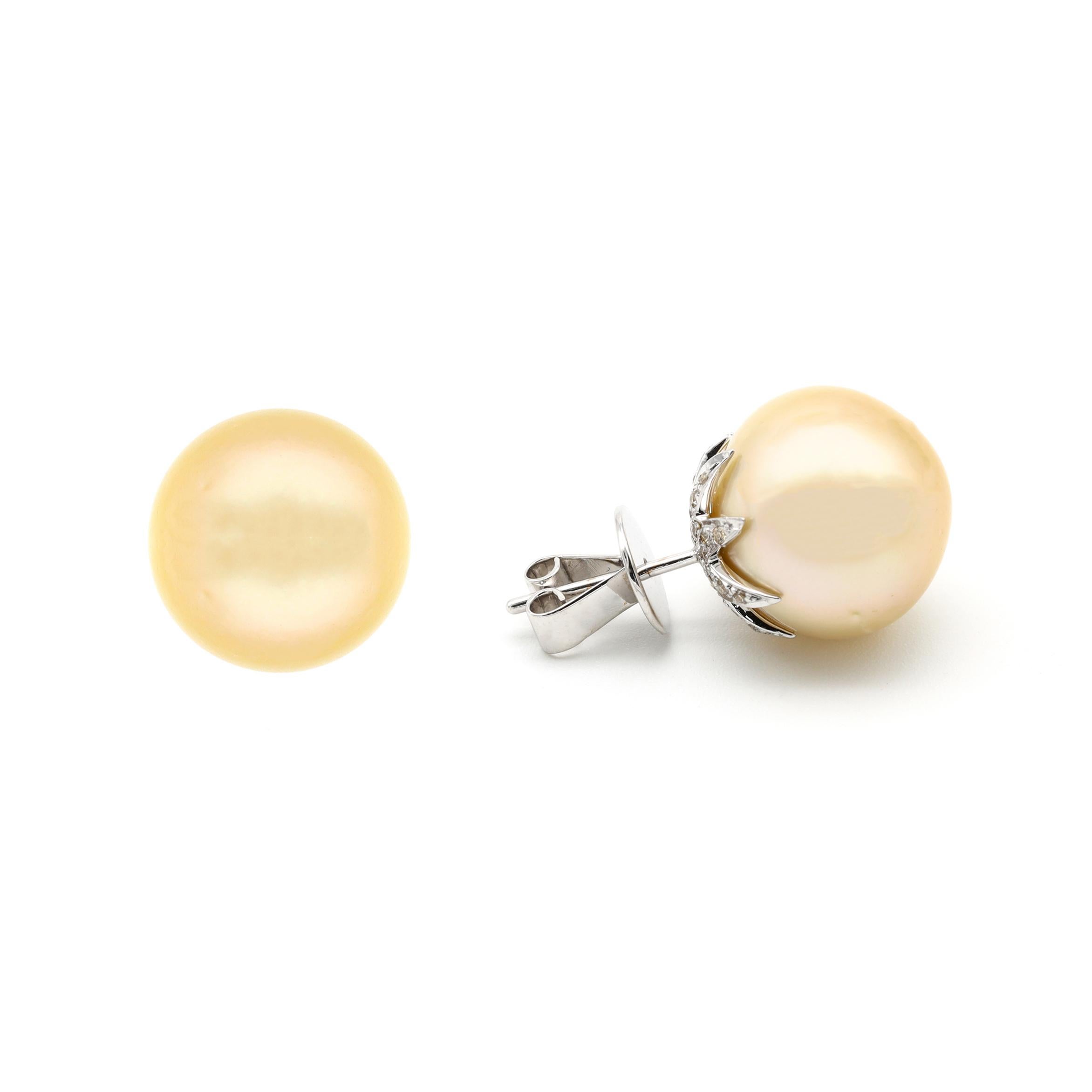 Contemporary 18 Karat White Gold Natural South Sea Pearl and Diamond Stud Earrings For Sale