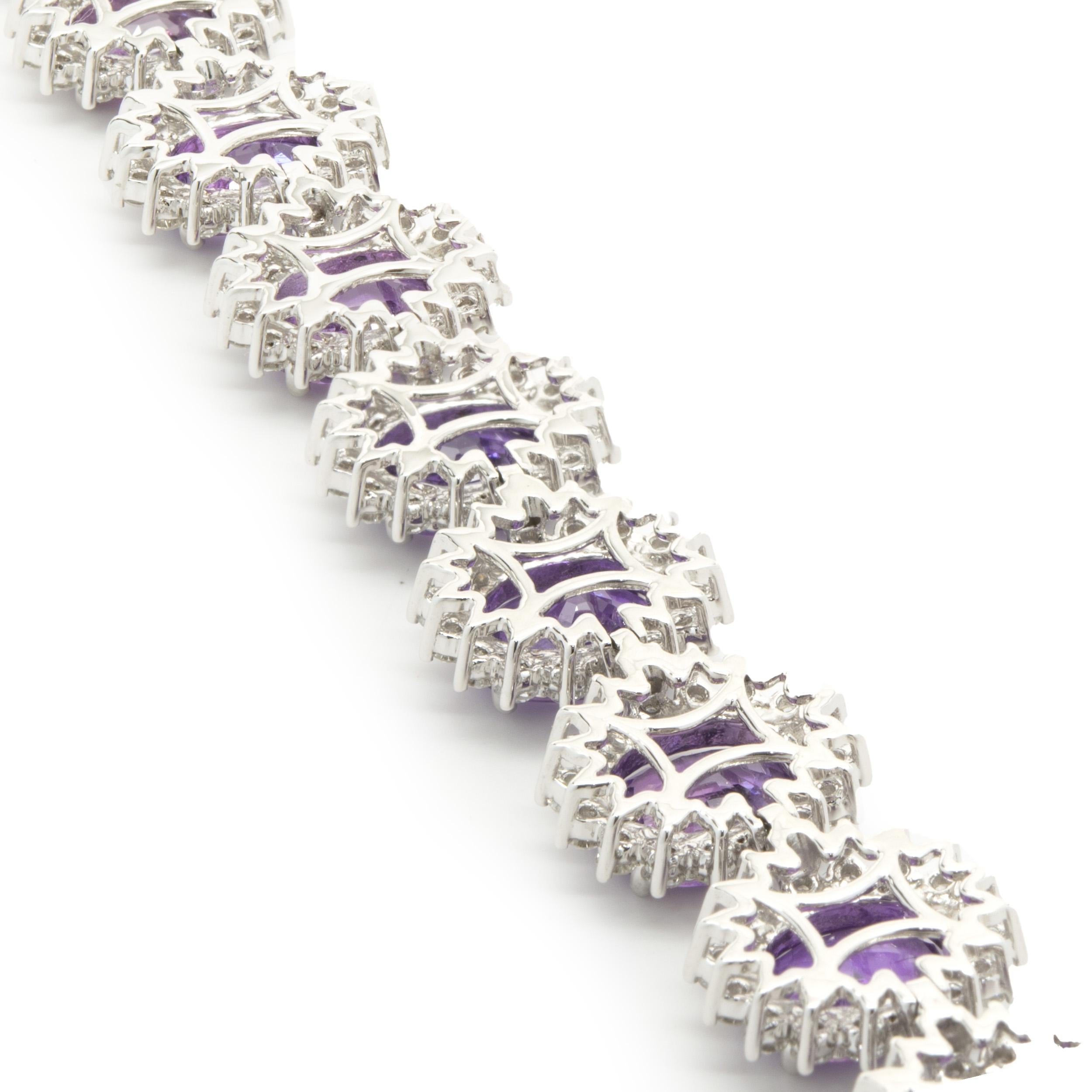 18 Karat White Gold No Heat Purple Sapphire and Diamond Halo Inline Bracelet In Excellent Condition For Sale In Scottsdale, AZ
