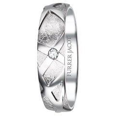 18 Karat White Gold Novelty Design Diamond Band