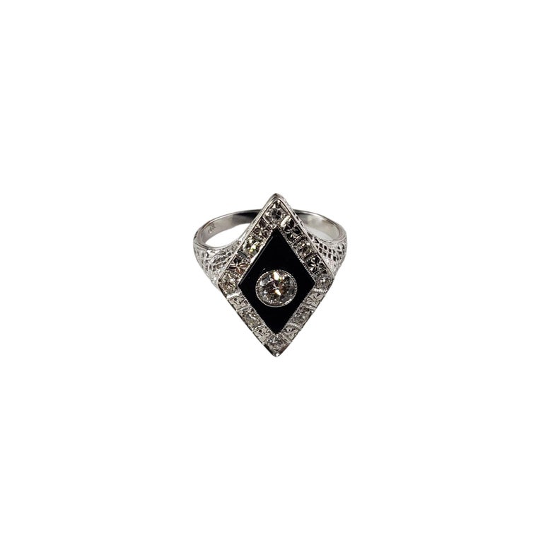 18 Karat White Gold Onyx and Diamond Ring For Sale at 1stDibs