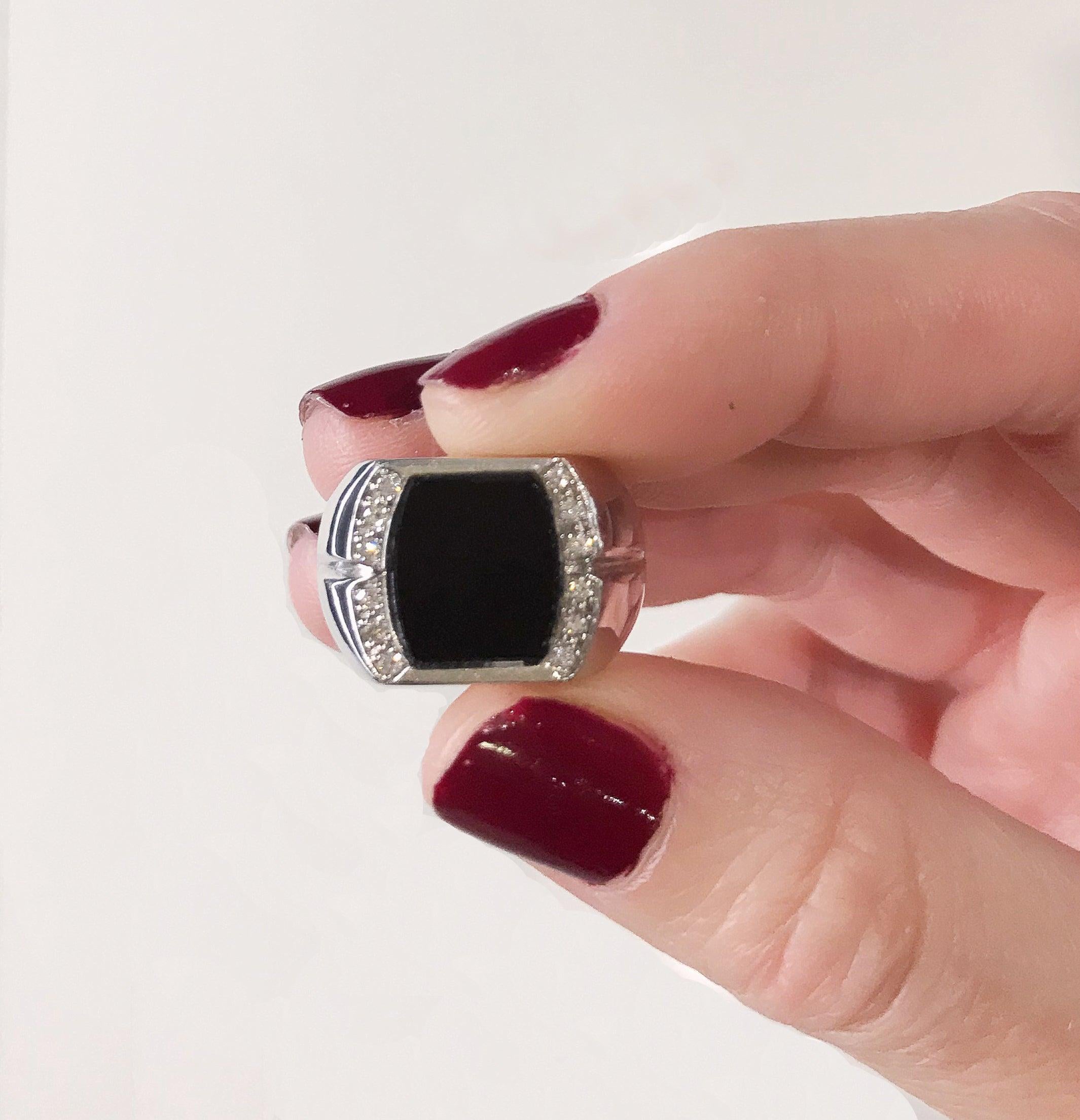 For Sale:  18 Karat White Gold, Onyx and Diamonds Art Deco Style Men/Women Signet Ring 5