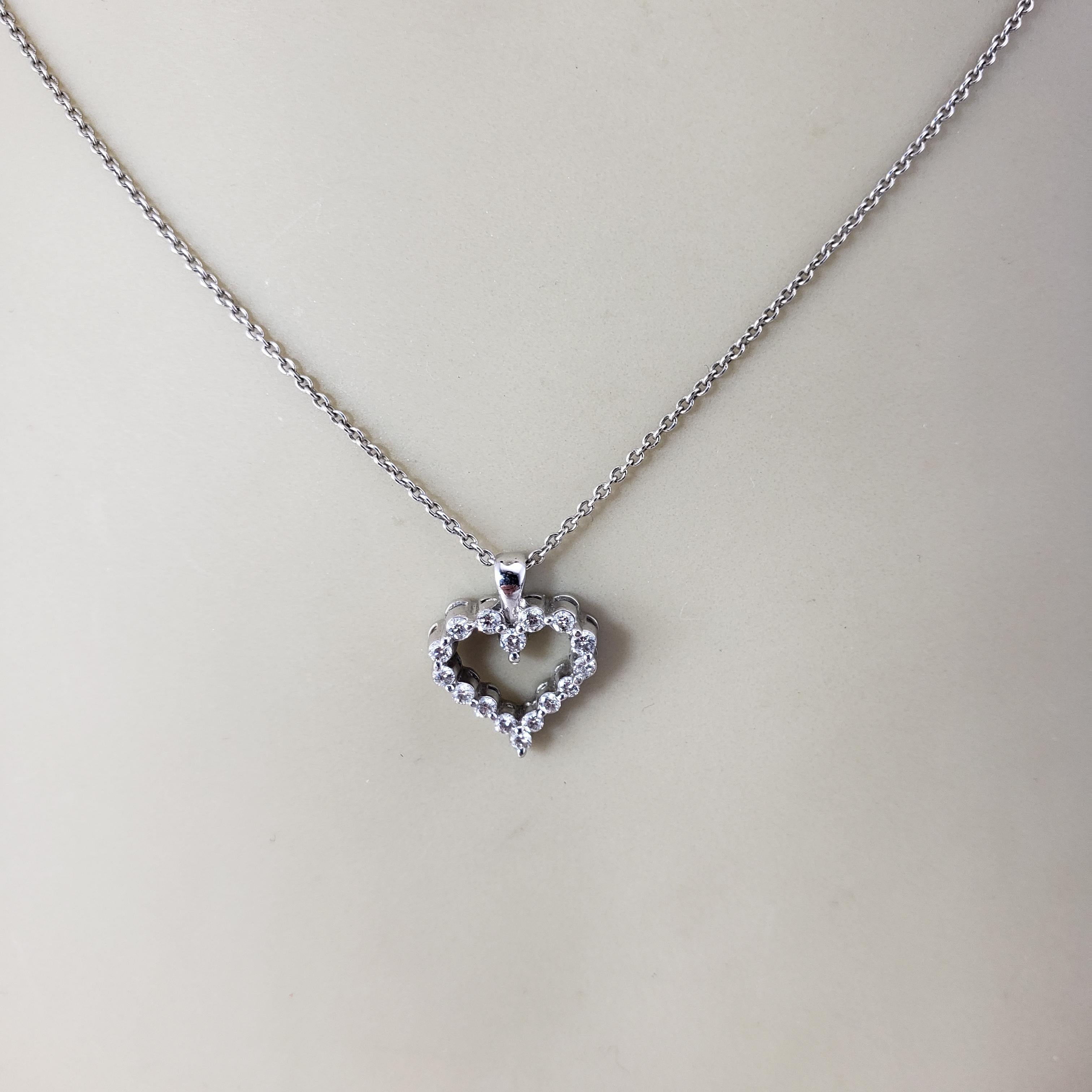 Pendentif cœur ouvert en or blanc 18 carats n° 21356 en vente 2