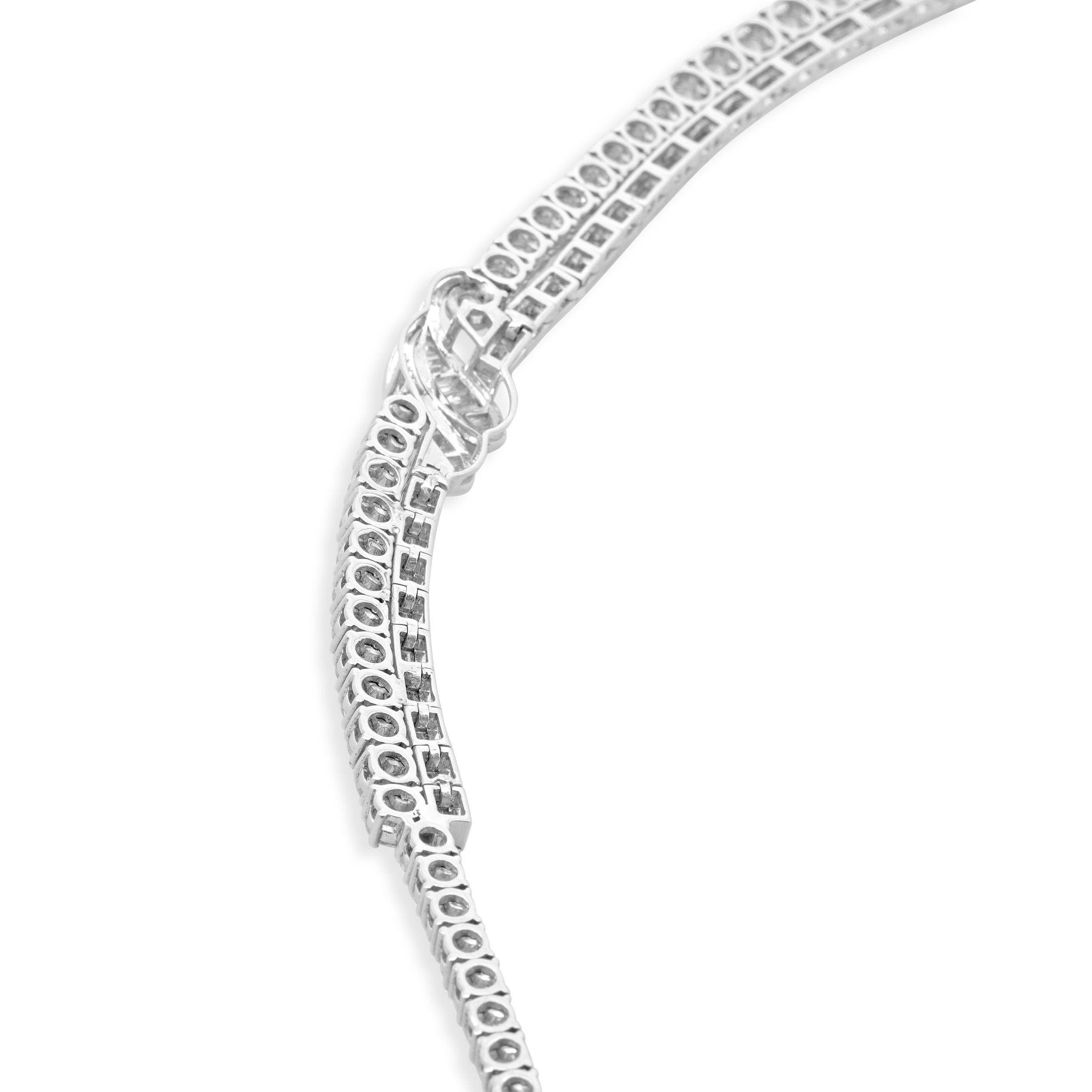 18 Karat White Gold Ornate Round and Emerald Cut Double Row Diamond Necklace In Excellent Condition For Sale In Scottsdale, AZ