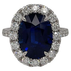 18 Karat White Gold Oval Ceylon Sapphire 
Diamond Ring 6.35 Carats