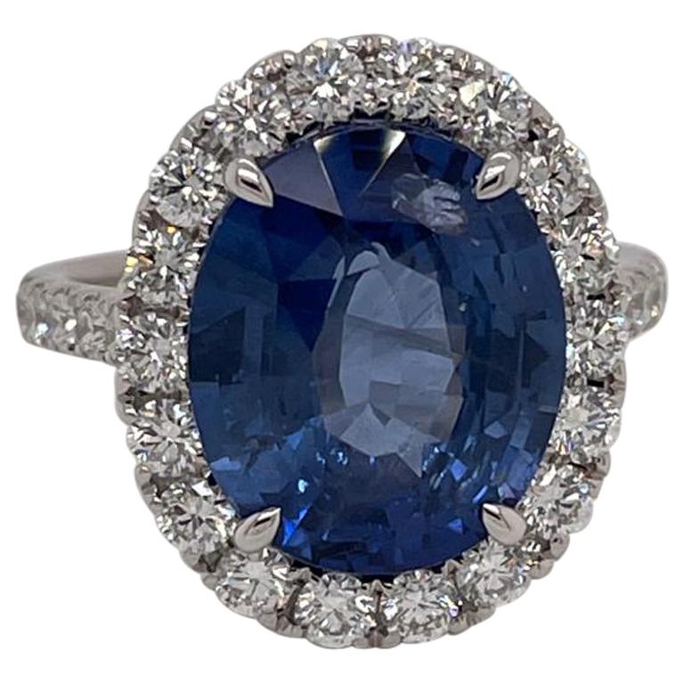 18 Karat White Gold Oval Ceylon Sapphire & Diamond Ring 6.70 Carats