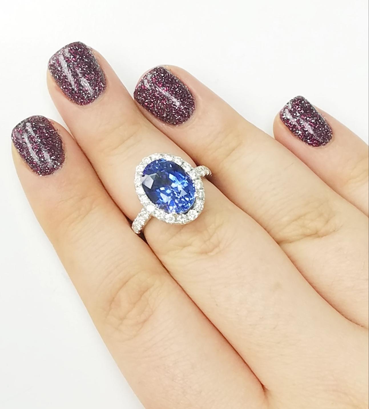 Women's or Men's 18 Karat White Gold Oval Cut Blue Sapphire and Diamond Ring #17430