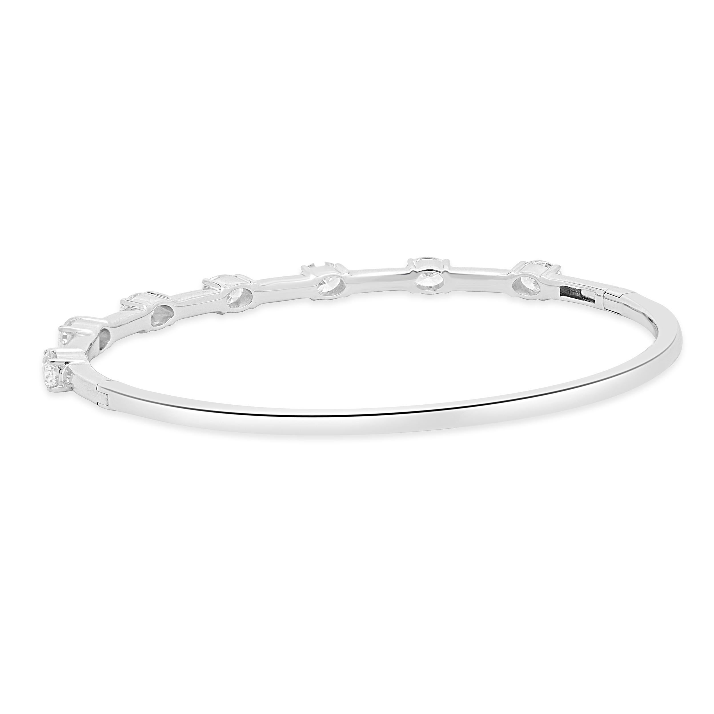Taglio ovale Bracciale Station con diamanti taglio ovale in oro bianco 18 carati in vendita