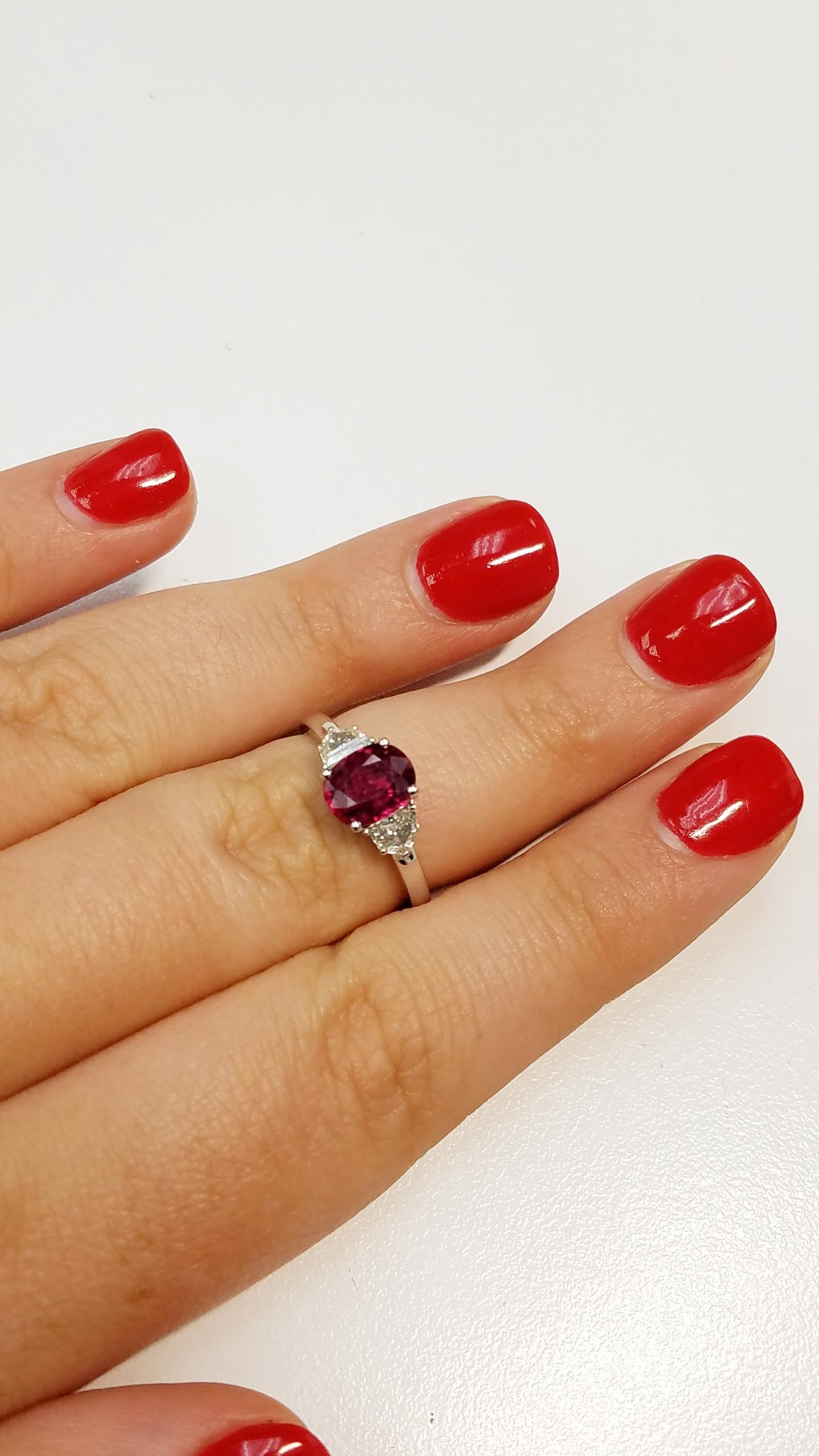 18 Karat White Gold Oval Cut Ruby and Genuine Diamond Ring In New Condition In Great Neck, NY