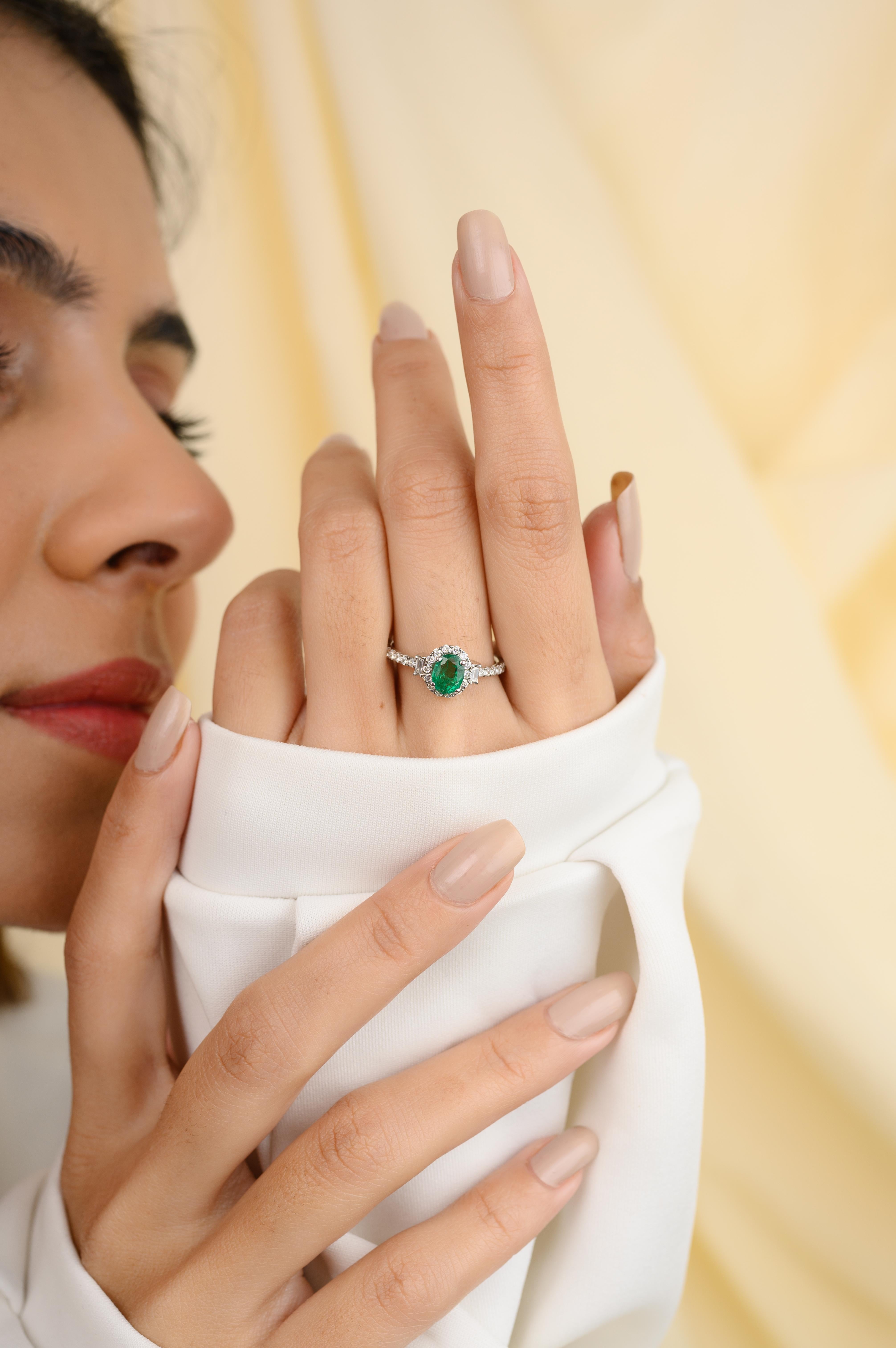 For Sale:  18 Karat White Gold Diamond Halo Emerald Engagement Ring for Her 2