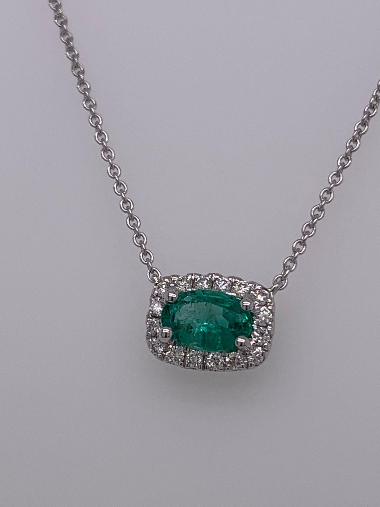 Modern 18 Karat White Gold Oval Emerald & Diamond Necklace For Sale