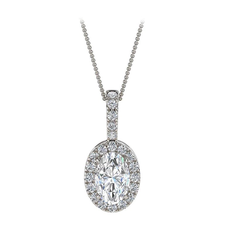 18 Karat White Gold Oval Halo Diamond '1/2 Carat' For Sale at 1stDibs
