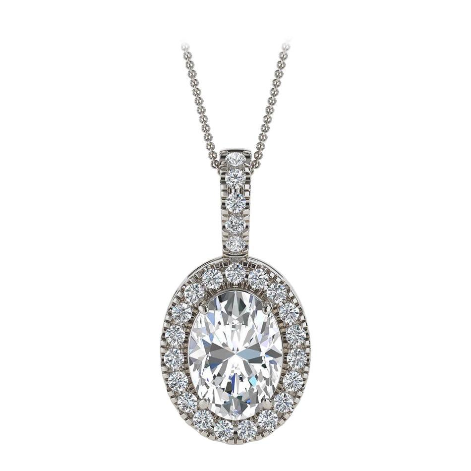 Or blanc 18 carats avec halo de diamants ovales de 3/4 carats