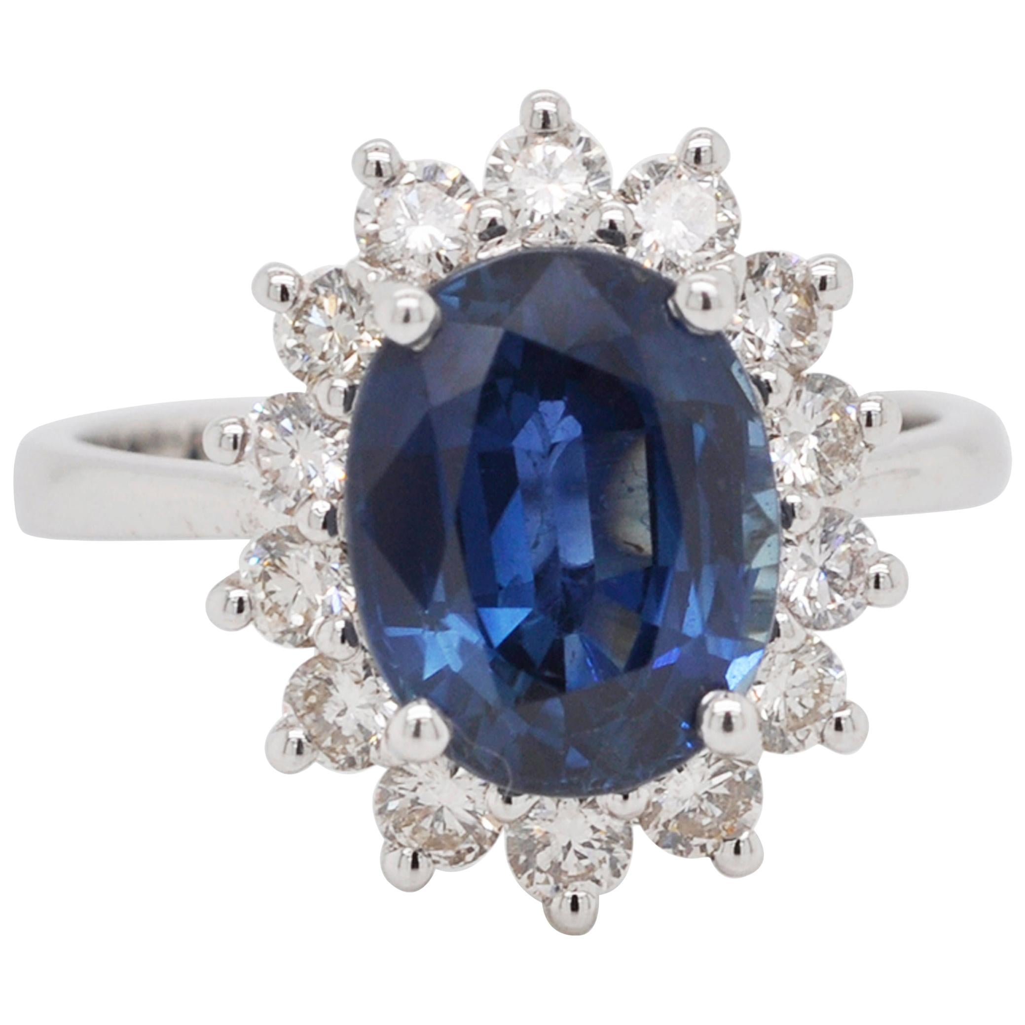 18 Karat White Gold Certified Oval Blue Sapphire Diamond Engagement Ring For Sale