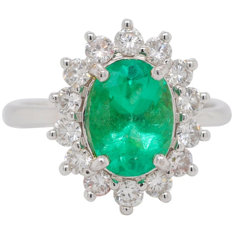 18 Karat White Gold Certified Oval Colombian Emerald Diamond Engagement ...