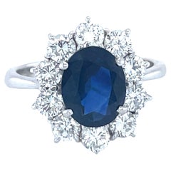 18 Karat White Gold Oval Sapphire Diamond Cocktail Ring
