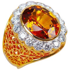 Bague en or blanc 18 carats, saphir jaune ovale et diamant