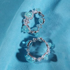 18 Karat White Gold Paraiba and Diamond Band Ring