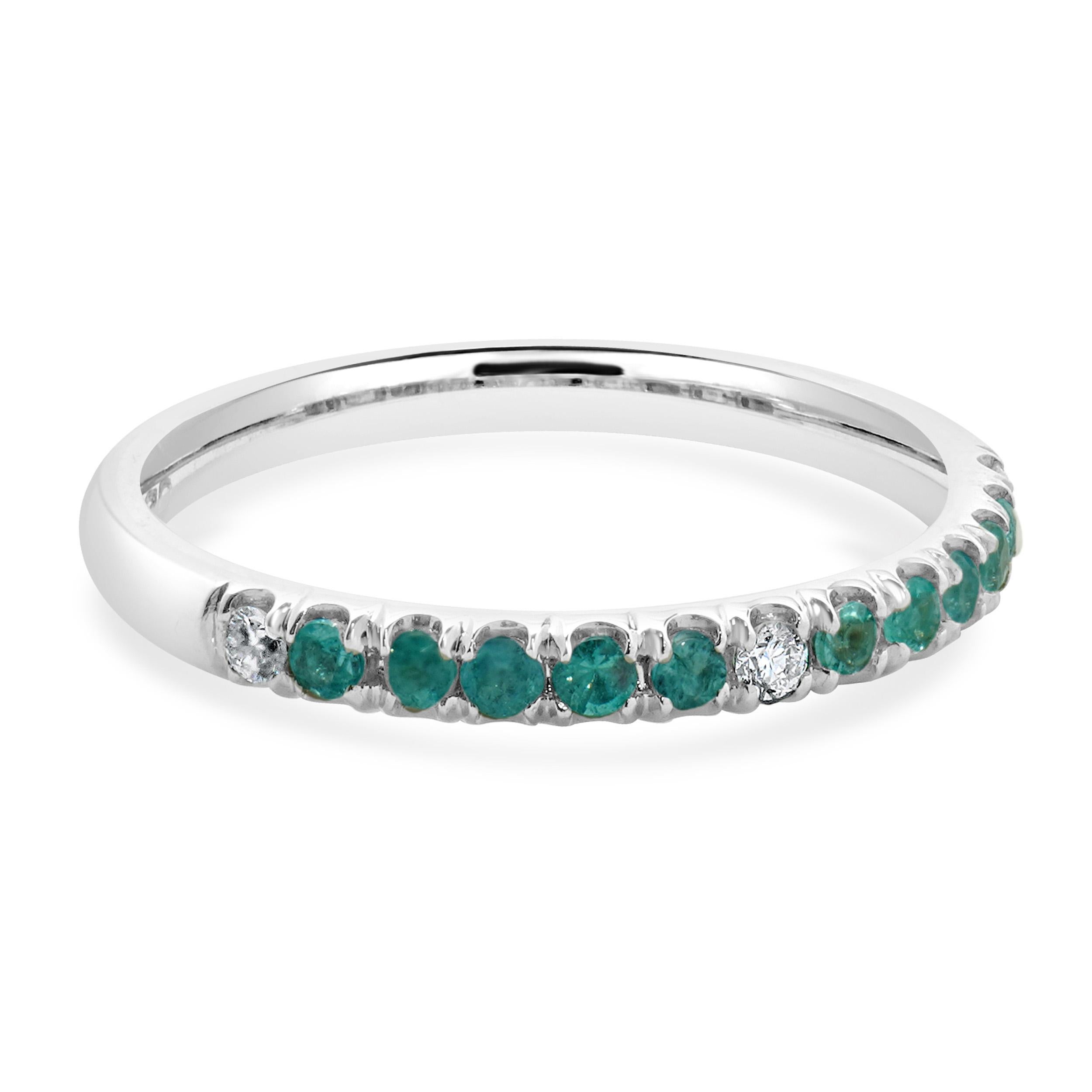 18 Karat White Gold Paraiba Tourmaline and Diamond Band In Excellent Condition For Sale In Scottsdale, AZ