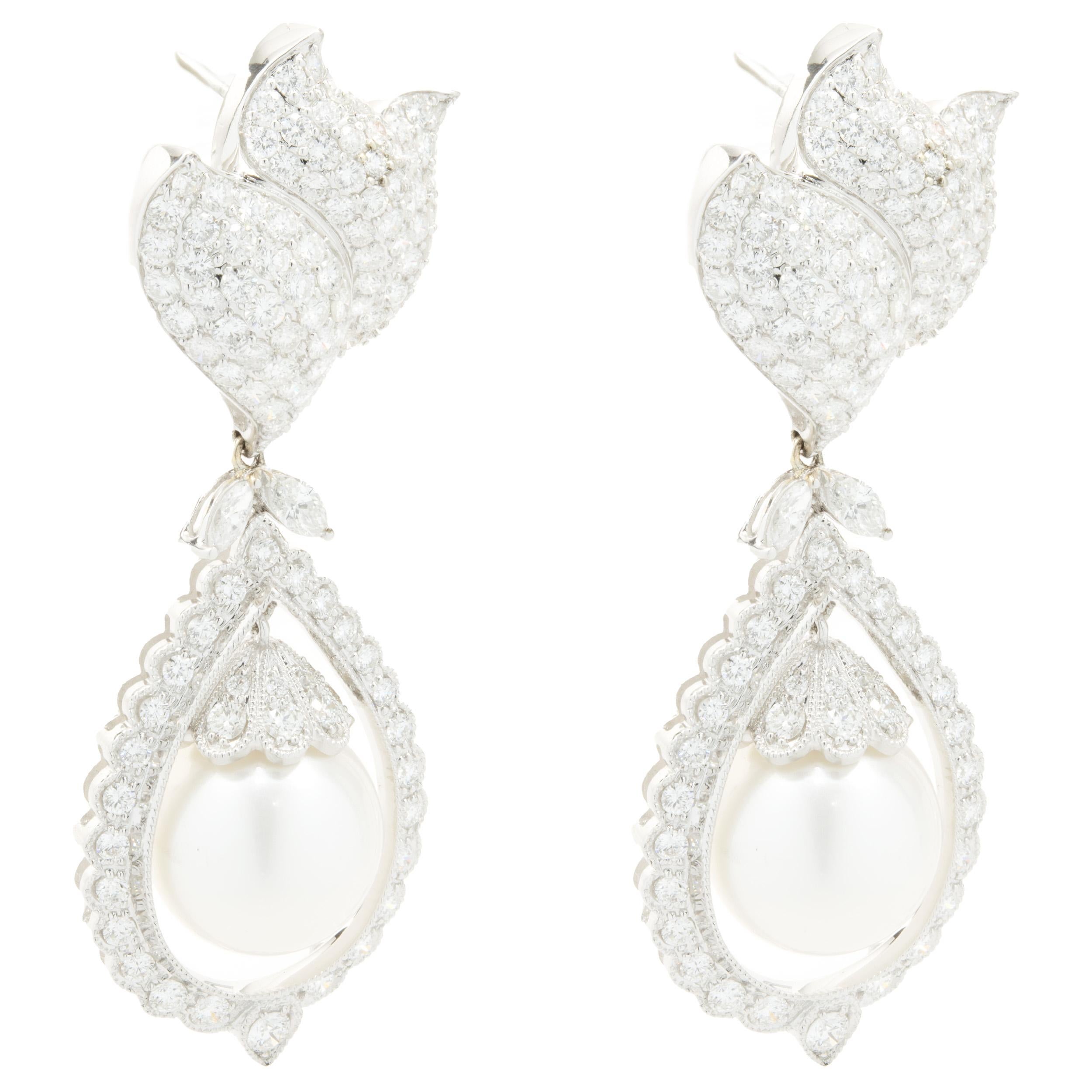 18 Karat White Gold Pave Diamond and South Sea Pearl Drop Earrings In Excellent Condition For Sale In Scottsdale, AZ