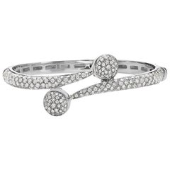 18 Karat White Gold Pave Diamond Bangle Bracelet Bracelet