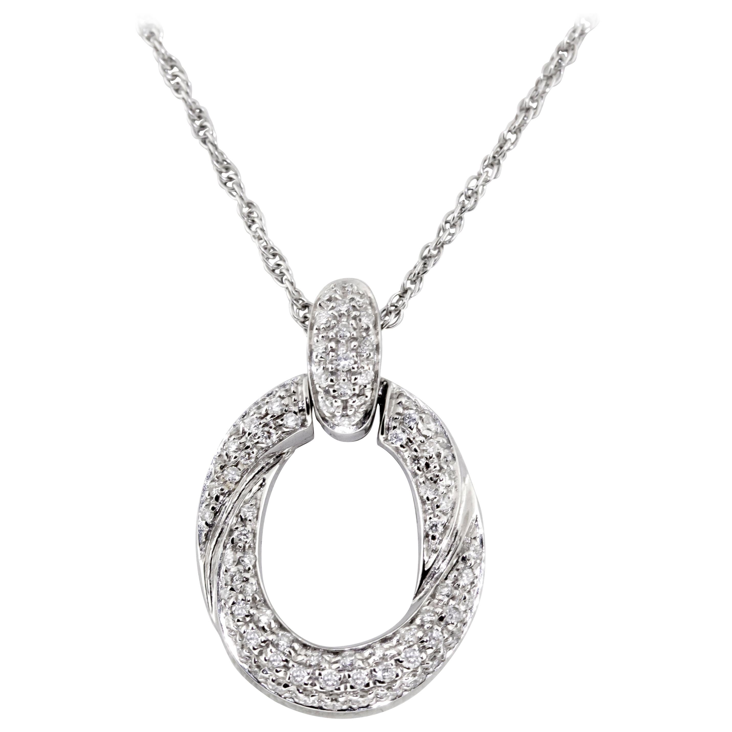 18 Karat White Gold Pave Diamond Link Pendant Necklace