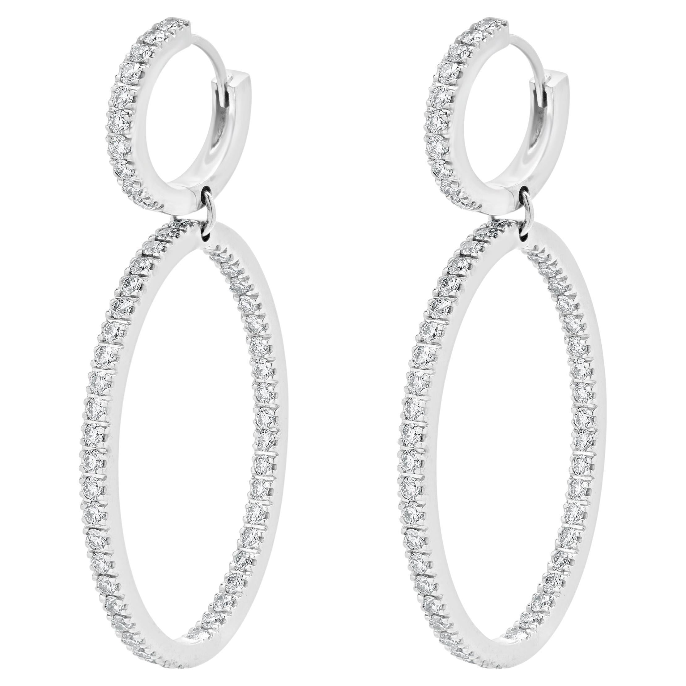Orecchini a cerchio ovali in oro bianco 18 carati con pavé di diamanti