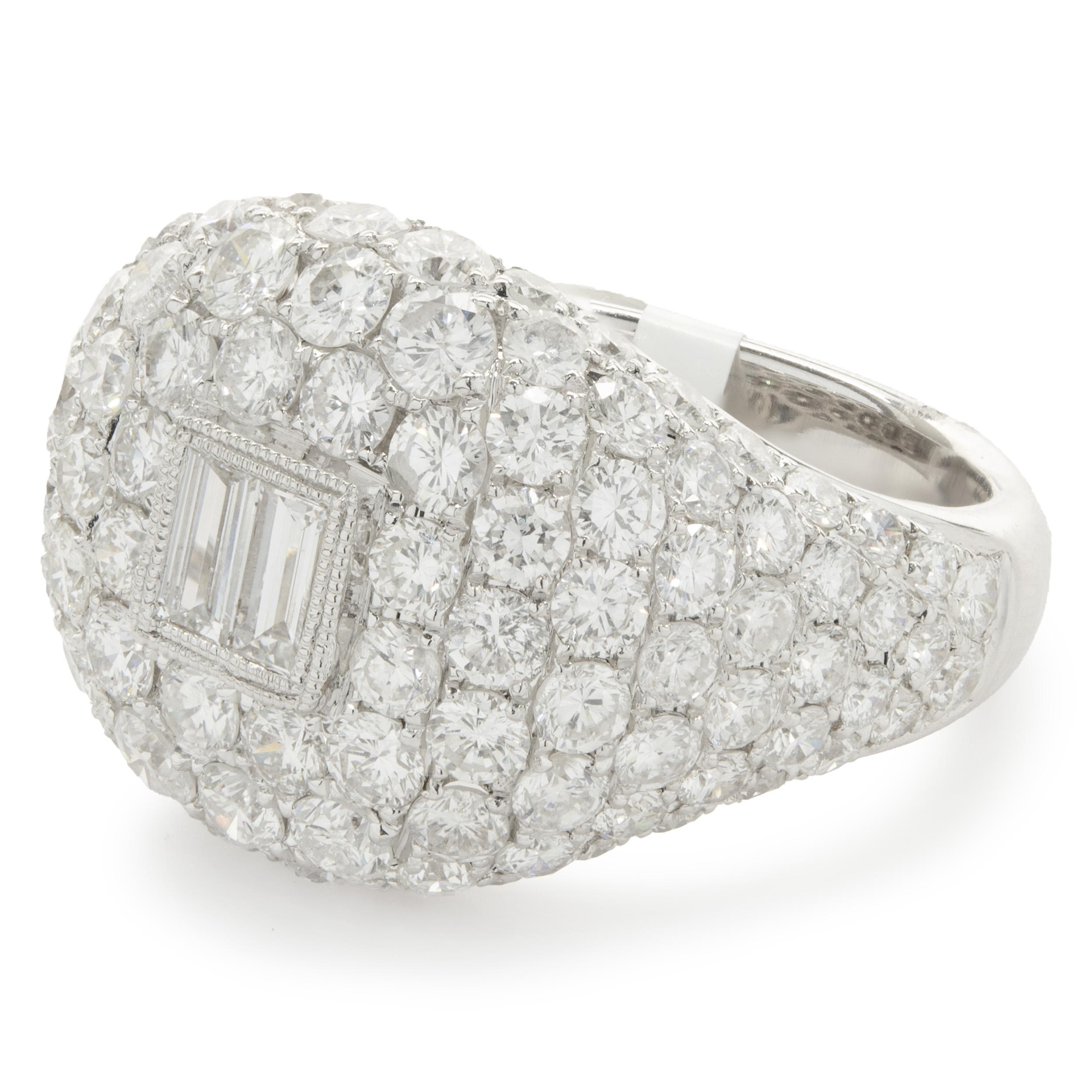 18 Karat White Gold Pave Diamond Signet Ring with Baguette Diamond Center In Excellent Condition For Sale In Scottsdale, AZ