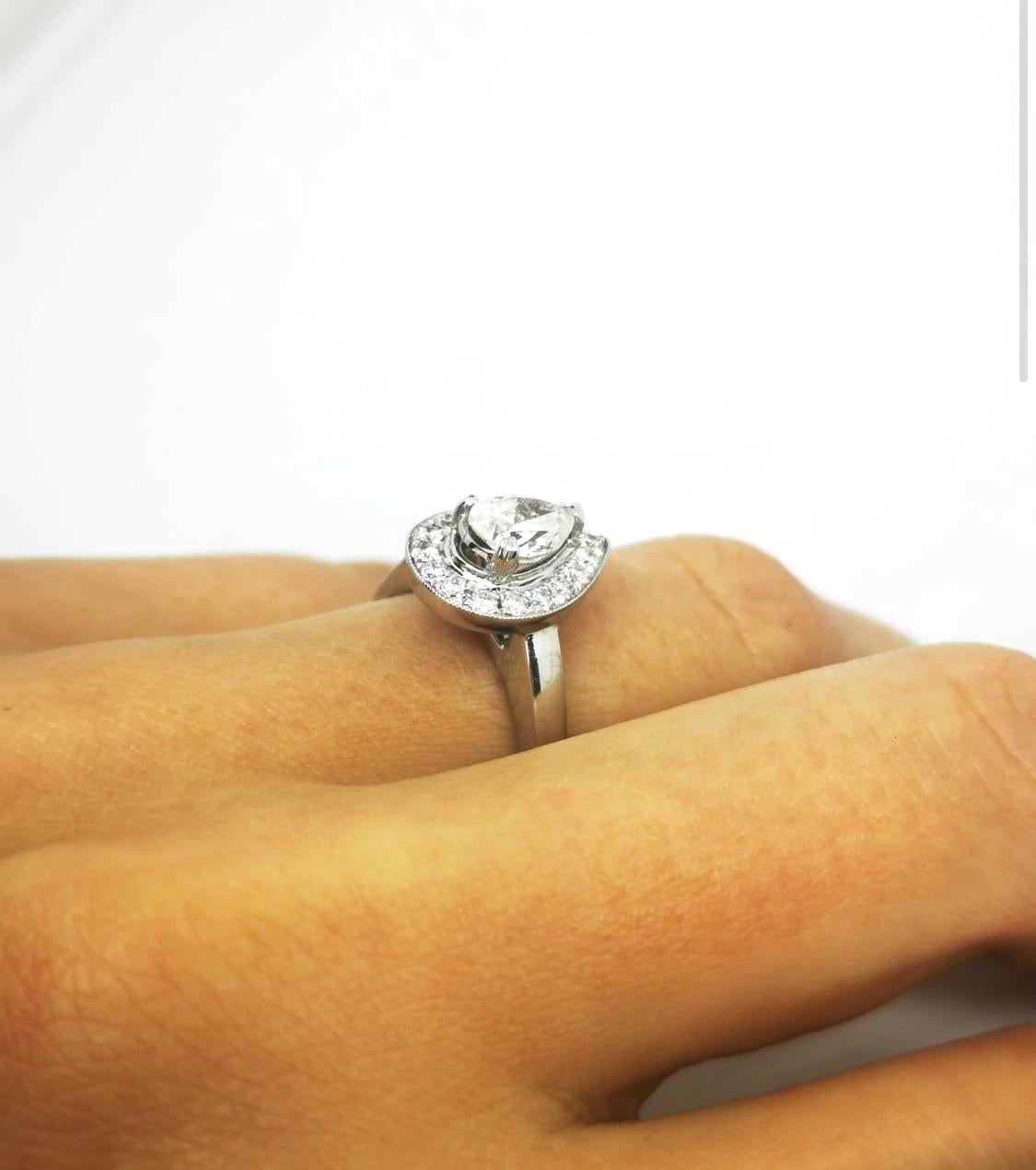 18 Karat White Gold Pear Cut Vintage White Diamond Engagement Ring For Sale 1