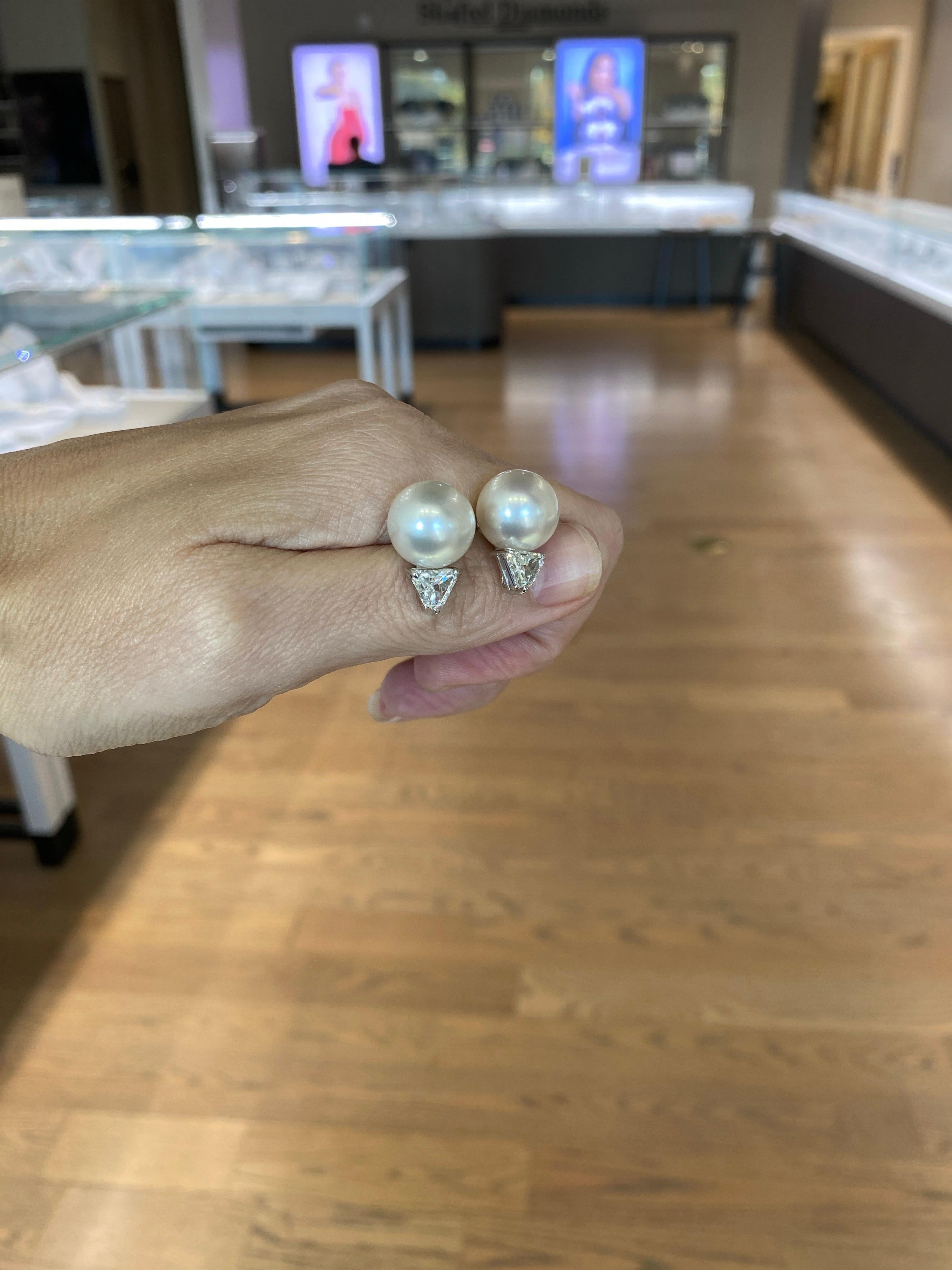 Women's or Men's 18 Karat White Gold Pearl & 1.00 Carat Total Weight Shield Cut Diamond Earrings For Sale