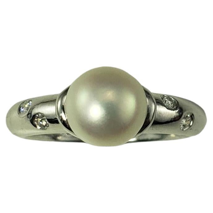 18 Karat White Gold Pearl and Diamond Ring Size 7 #17580 For Sale