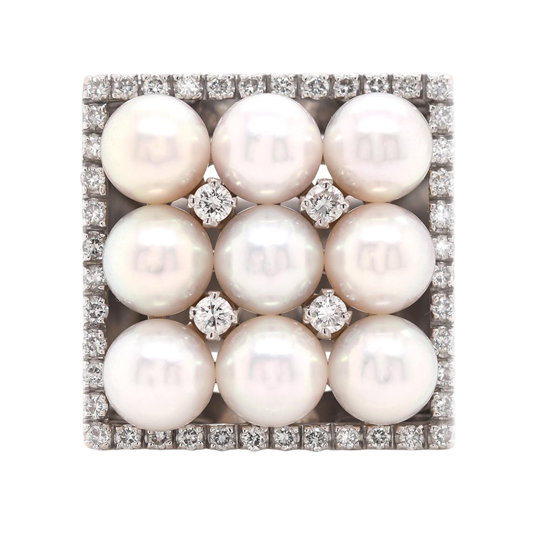 Quadratischer Ring aus 18 Karat Weißgold mit Perlen und Diamanten im Angebot